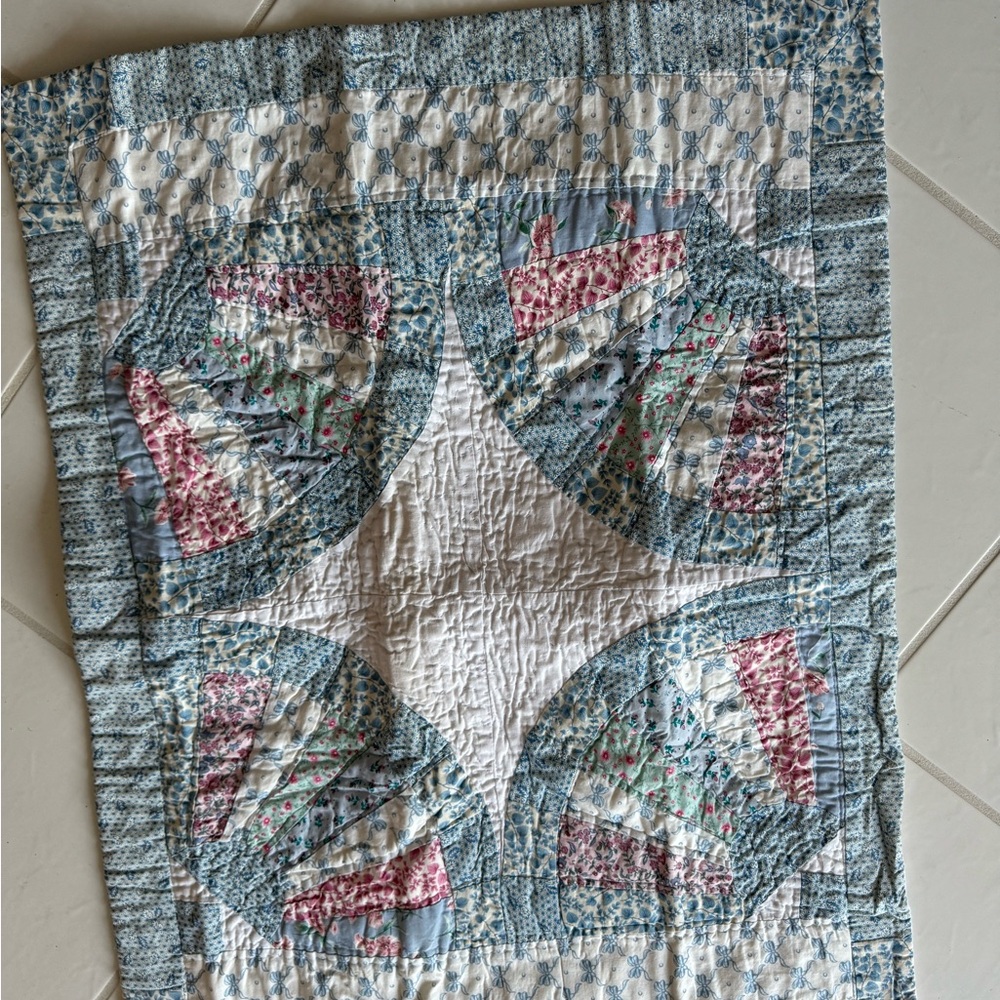 “American Pacific” Amanda’s Fan pattern. Hand stitched sham.
